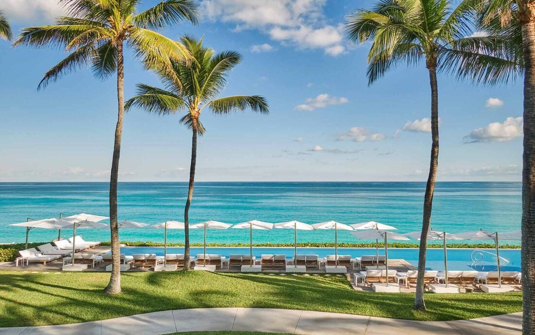The Ocean Club, A Four Seasons Resort Residences — infinity pool over the ocean, Paradise Island